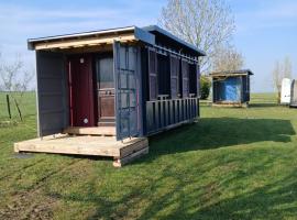 Lodge 1 insolite sur camping à la ferme, hotel 