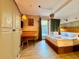 Homely Apartments Bielefeld- Studio mit Terrasse& Parkplatz, Self Check-in