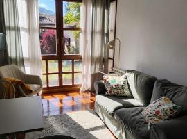 Céntrico apartamento en el casco antiguo de Potes, hotel a Potes