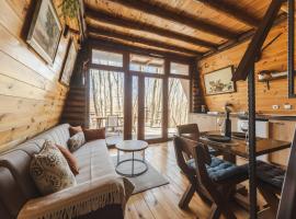 Forest House Paradise, Hotel in Kravlja