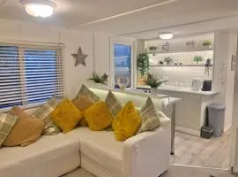 The Cosy Cabin
