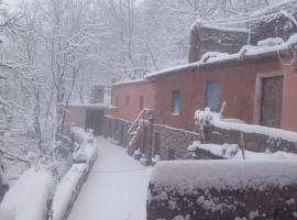 Gite ousalem timichi, хотел в Timichchi