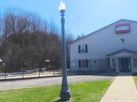 Royal Inn Rockville IN by Hotel O