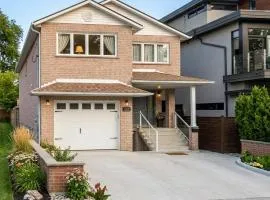 Charming 3 Bedroom home near the lake