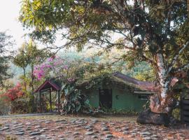 Cabaña en Los Altos de Cerro Azul, Hotel in Cerro Azul
