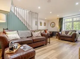 4 Bed in Whitby oc-96392