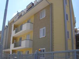 Manilù House, hotel i San Prisco