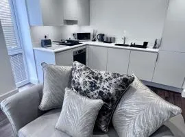 2 bed Modern apartment close to Bicester Village