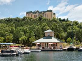 Chateau on the Lake Resort Spa and Convention Center, romantikus szálloda Bransonban