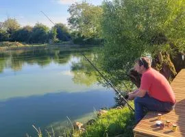 Gîte pittoresque avec nature, Wi-Fi, BBQ et terrasse privée - FR-1-581-113