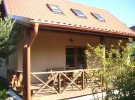 Year-round holiday home with fireplace, 3 bedrooms