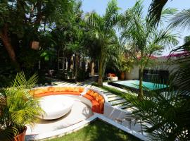 Lukas Garden Accra with Pool, Jacuzzi & Gym, hotel v destinaci Accra