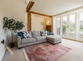 Stylish country Cottage Nr Peckforton Castle