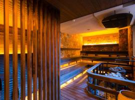 OND HOTEL（オンドホテル）, hotel di Takeo