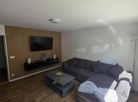 Moderne 2 Zimmer Ferienwohnung nahe Bodensee: Mühlhausen-Ehingen şehrinde bir otel