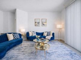 Venice Marina Pool and Spa Luxury Condo, Hotel in Los Angeles
