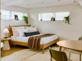 Tide House - Unit E Seaside Studio w Parking