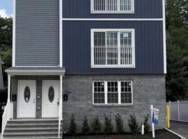 Blessed Homes, hotel i East Orange