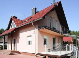 Family House near Baltic Sea and Szczecin Lagoon、Dargobądzのホテル
