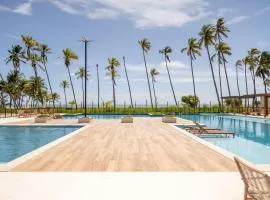Apto Pe na Areia com Piscina Academia e Hidro