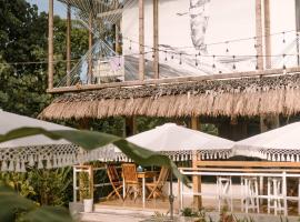 Happiness Hostel Siargao, hotel a General Luna