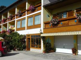 Pension zum Mühlrad, hotel 3 bintang di Millstatt