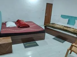Ramesht Paying Guest house Varanasi