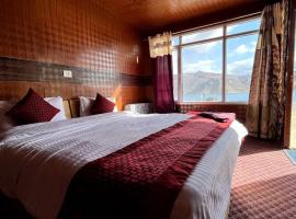 Soma Retreat Cottage, Pangong Lake, מלון בLukung