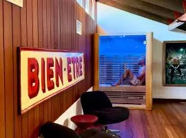 CORDUROY, Mid-century lake house with sauna 1