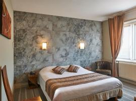 Hôtel Europa, hotel v destinaci Pontivy