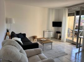T2 POMPERTUZAT Calme avec parking, hotell i Pompertuzat