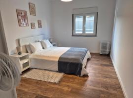 Flat near Serra da Arrábida, beaches and Lisbon, hotel a Quinta do Conde