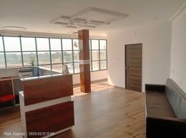 OYO 80859J Dream Guesthouse Gola โรงแรมในPālanpur