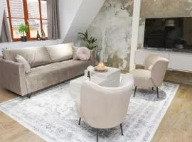 Weinquartier Weingarten DACHLOFT, 90 qm, Altstadt, Küche, 3 Schlafzimmer, Dachterrasse