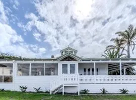 Blue Horizon House by The BNB Collection