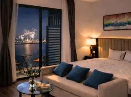 Em Apartment - Ocean and Lighthouse View, Sapphire Residence S2