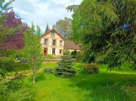 Maison de famille à la campagne, hotel i Malétable