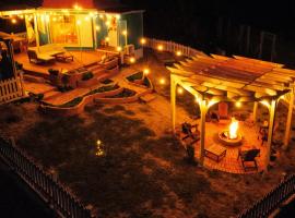 Nordic Mountain Cabin Lake Biwa, hotel in Takashima