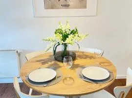 W&D Living Urban White Balcony Burgdorf Parkplatz