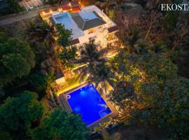 EKOSTAY Gold - Amara Villa, Hotel in Alibag