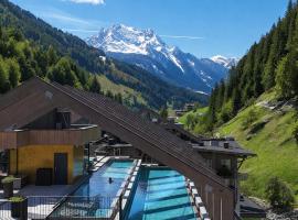 ZillergrundRock Luxury Mountain Resort, hotel v Mayrhofenu