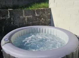 Maisonnette en duplex avec Jardin-Babyfoot et Billard