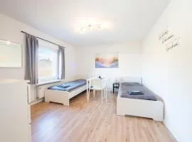 Monteurwohnung-fuer-6-Personen-1-OG-6-Betten-in-Schwarzenbek-SKGE0903