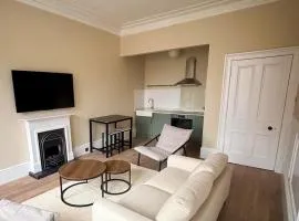 Modern Flat - Main St, Campbeltown