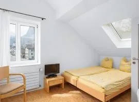 Bed and Breakfast near Glarus - Parking & Lake