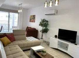 Top floor luxurious city retreat