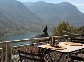 Casa Lagò Lagò Panoramic Apartment, hotel a Ranzanico