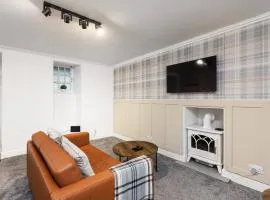 Cowgate's Little Hideout with Free Parking