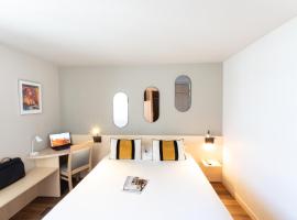 Viesnīca Le Konine - Hotel & Bar & Restaurant pilsētā Monso Lemina