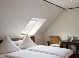 Vier Jahreszeiten Hotel, hotel en Husum